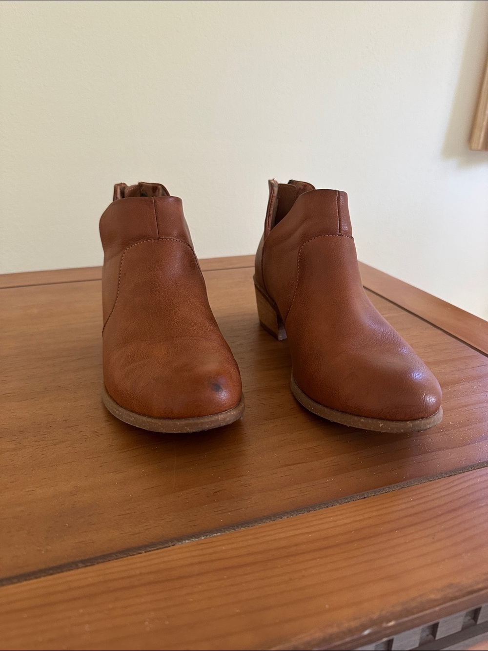 BOC-Born Concept Women's Brown Leather Ankle Boots
